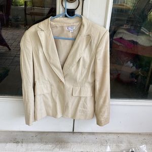 Chadwick Classic, Light Jacket